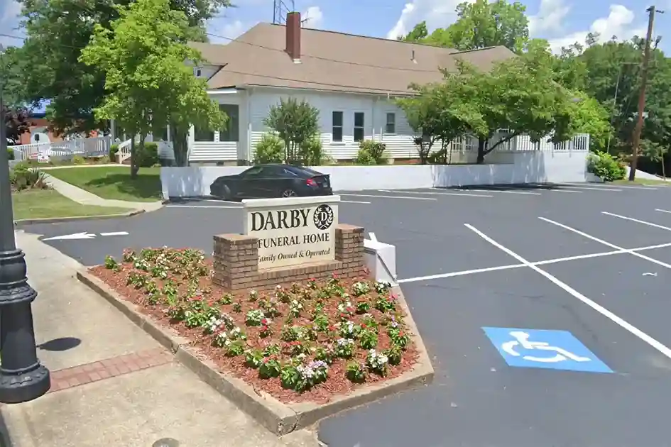 Darby Funeral Home Canton Georgia services, family-owned funeral home offering compassionate funeral services, cremation, and pre-planning assistance.