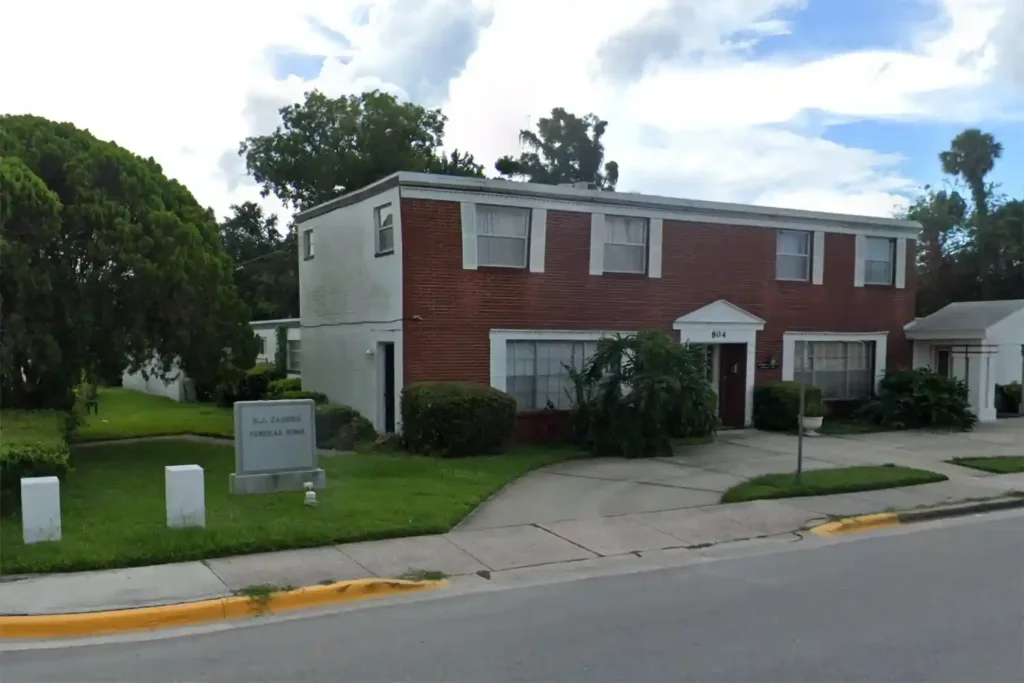 RJ Gainous Funeral Home entrance